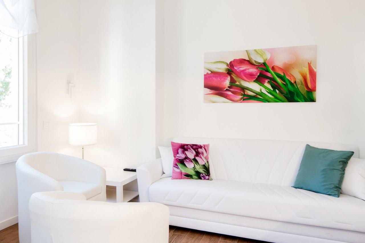 White Loft Como Central - The House Of Travelers Экстерьер фото